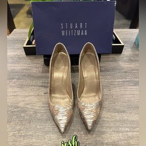 Stuart Weitzman s 38